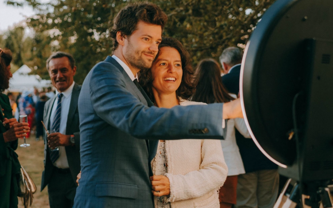 Notre Photobooth “Spherik” : l’animation photo incontournable pour vos événements en Bretagne